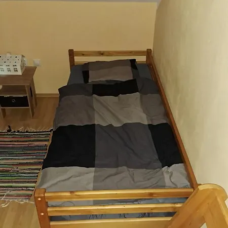 Accommodatie bij particulieren Spacious Attic Near Schloss Hof *